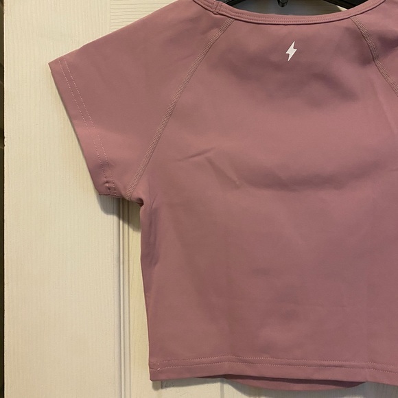 Azur fit Cropped Tee - Picture 4 of 10